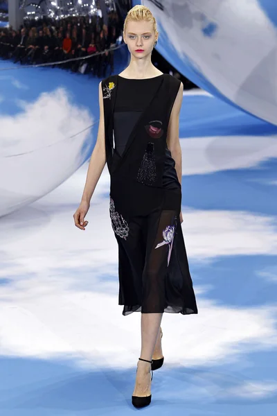 Look 46